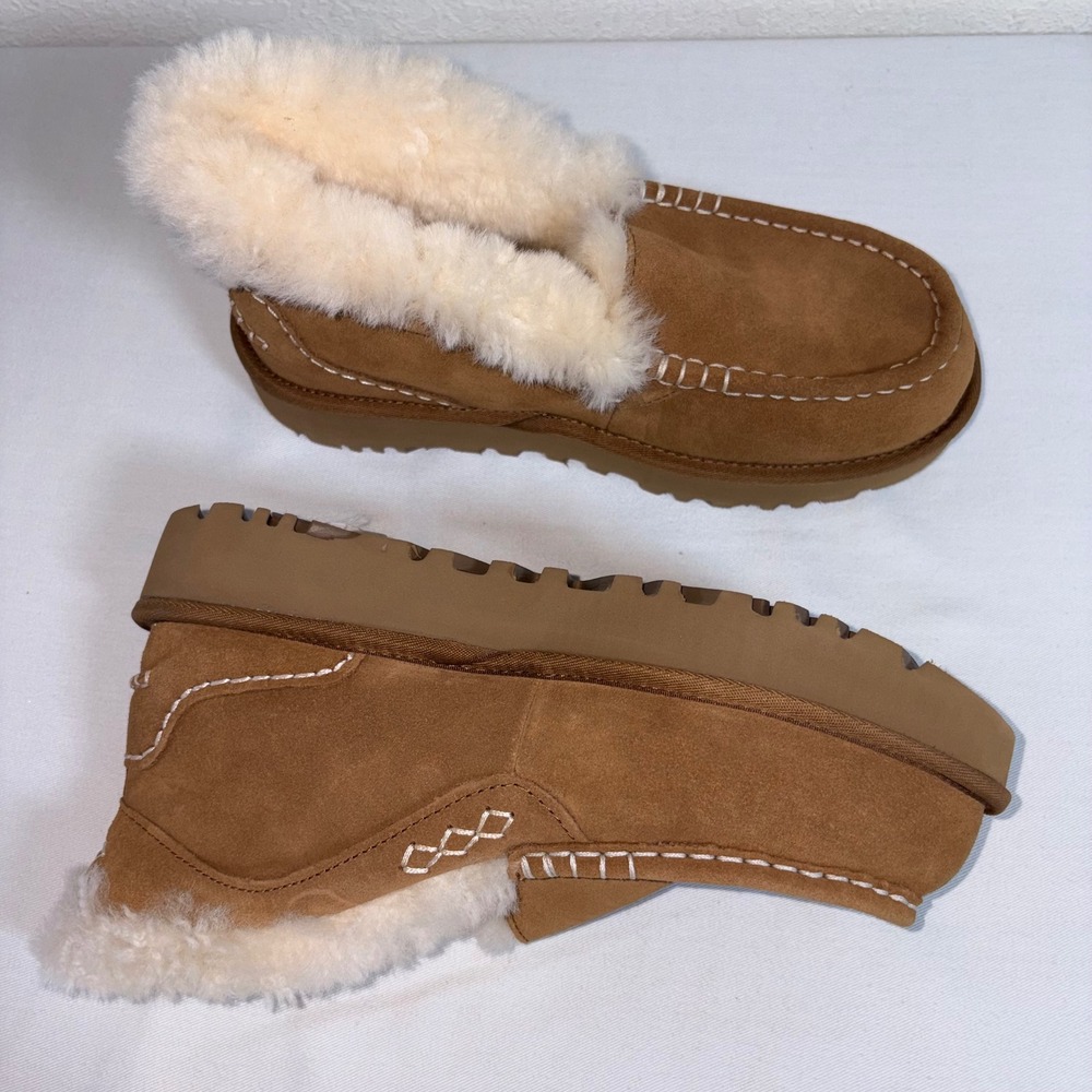 UGG Funkette 9 Chestnut real fur Platform Suede Sheepskin mock Toe boots shoe